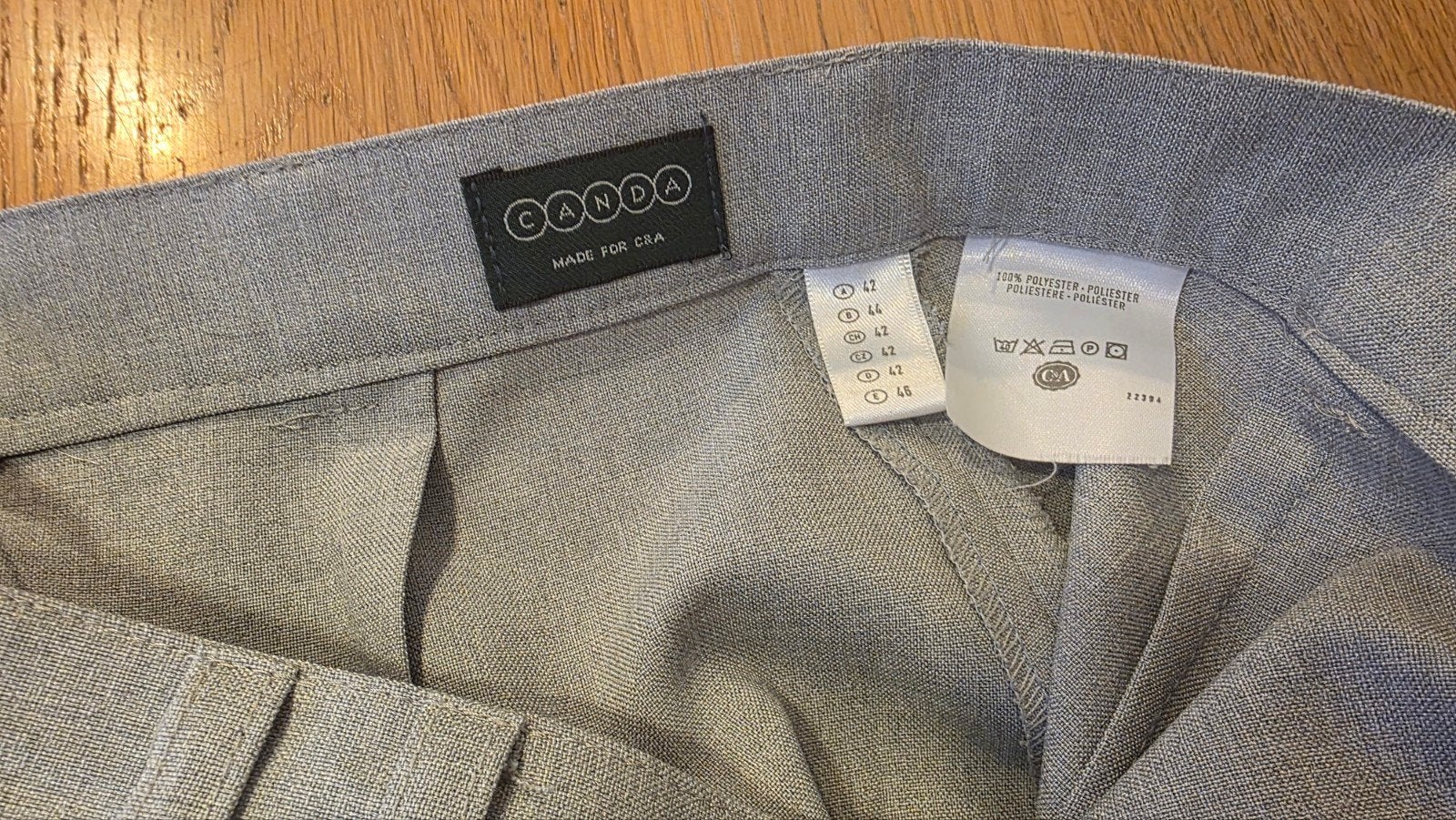 Canda Lichtgrijze Broek - Maat 42/44 (L), Maat 42/44 (L), Ophalen of Verzenden, Zo goed als nieuw, Driekwart