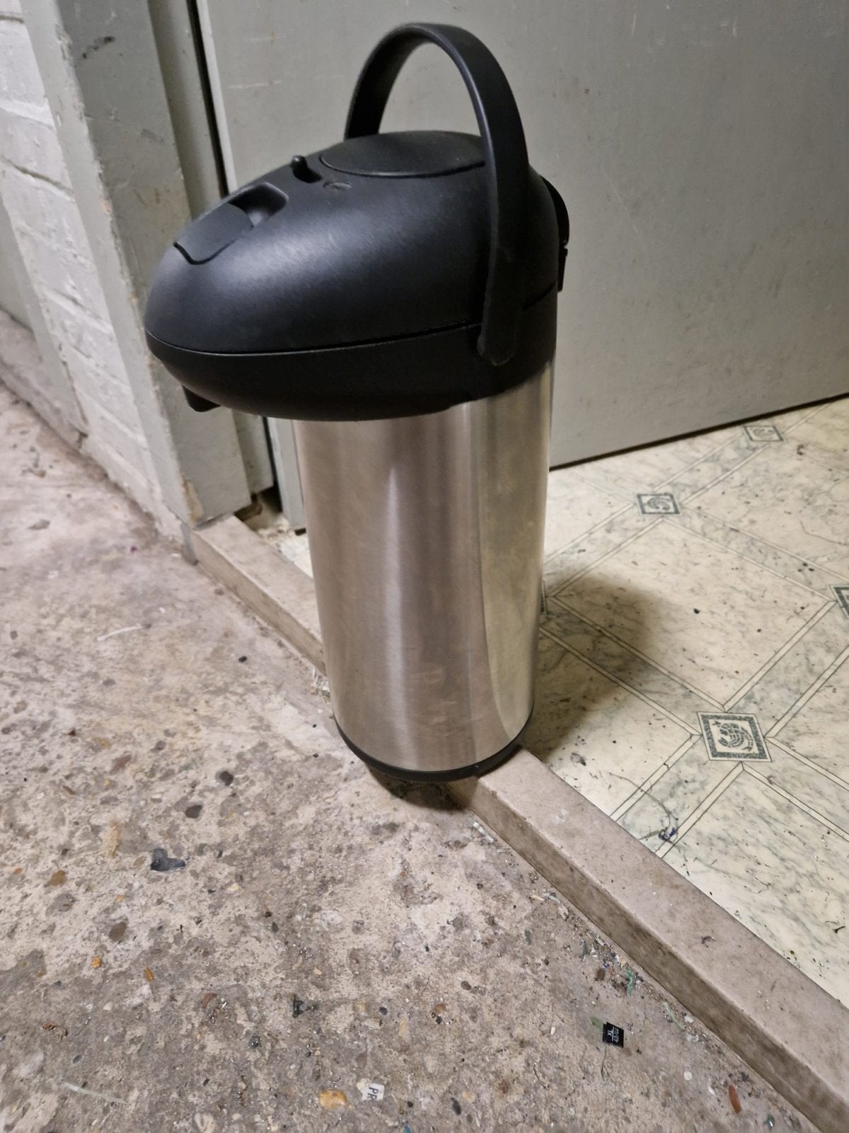 Zo goed als nieuwe thermoskan - ideaal voor op reis, Overige typen, Zilver, Ophalen of Verzenden, Zo goed als nieuw