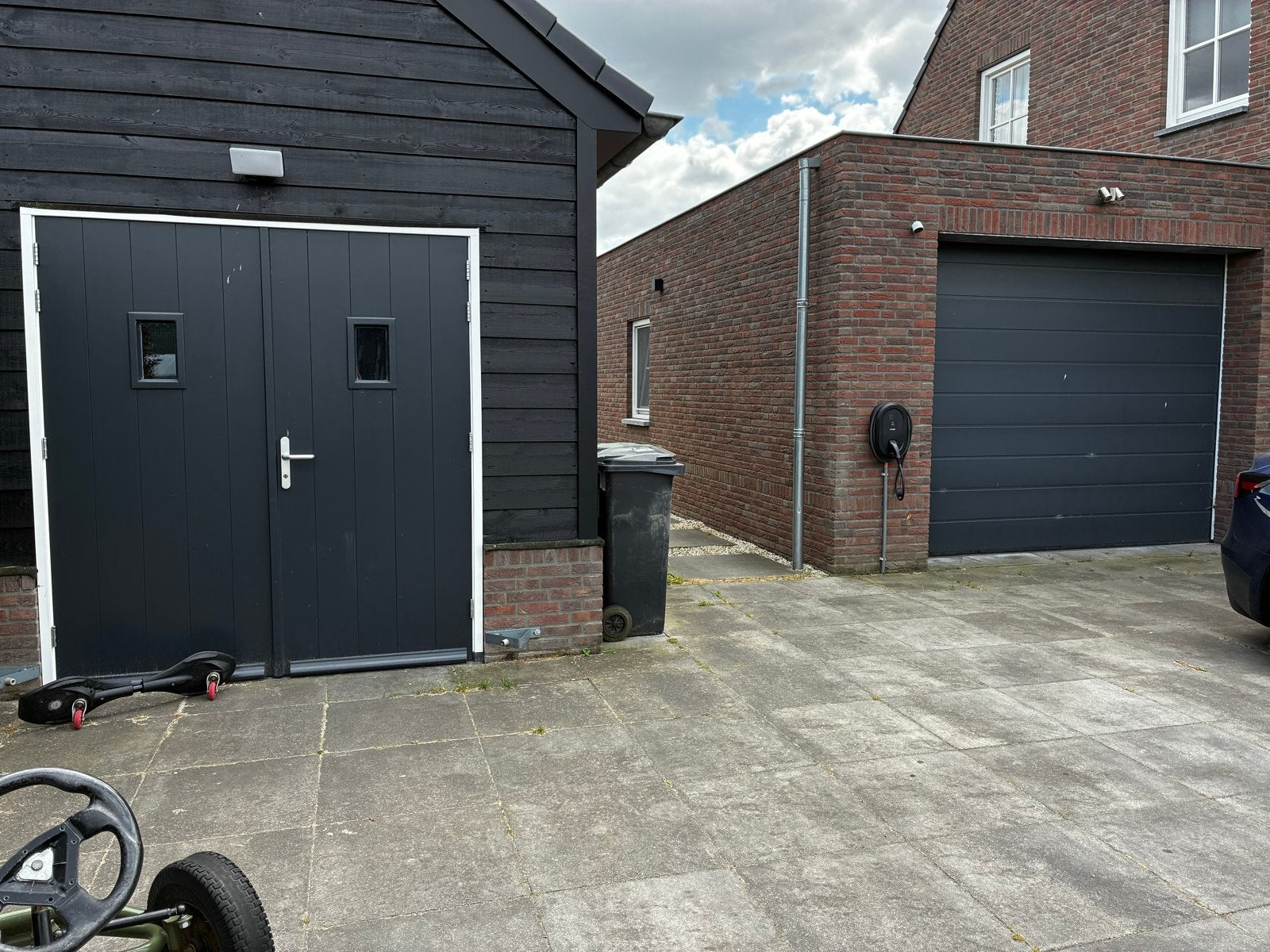 Elektrischsche garagedeur ral 7016 sectionaal, Ophalen, Zo goed als nieuw