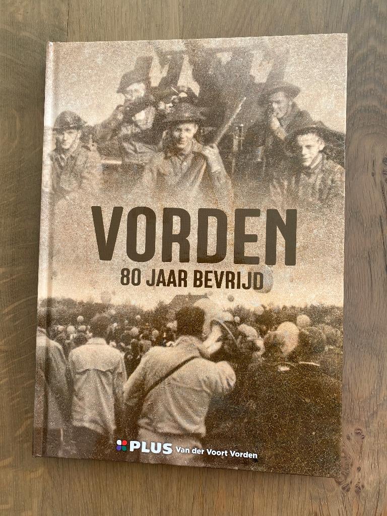 Boek Vorden 80 jaar bevrijd, Plus, Ophalen of Verzenden