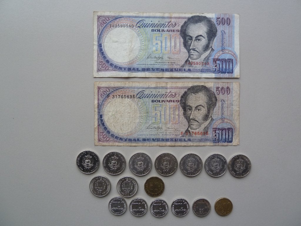 Bankbiljetten en munten Venezuela 2003, Postzegels en Munten, Ophalen of Verzenden, Buitenland, Bankbiljetten