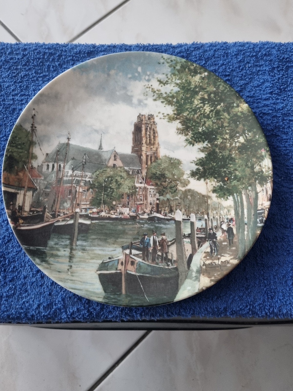 Mosa sierbord 'Het Dordtse Havenkwartier' Koos van Loon, Ophalen of Verzenden