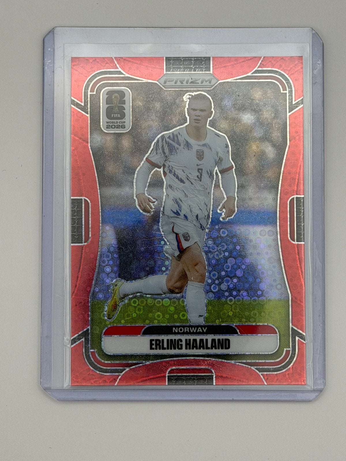 Erling Haaland Norway Panini Prizm World Cup Red Disco /99, Ophalen of Verzenden, Zo goed als nieuw, Plaatje