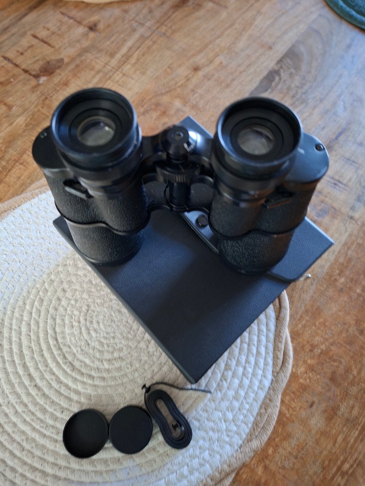 Verrekijker 16x50 met tas en lensdoppen, 12 tot 20x, Zo goed als nieuw, Met hoes of tas, Porro (met knik)