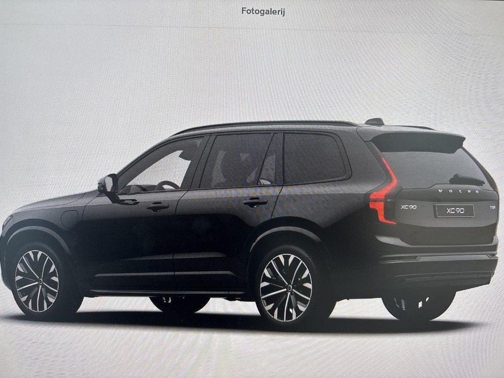 Volvo XC90 T8 Plug-in hybrid AWD Ultra Dark, Auto's, Volvo, 4 cilinders, Zwart, Hybride Elektrisch/Benzine, Te koop