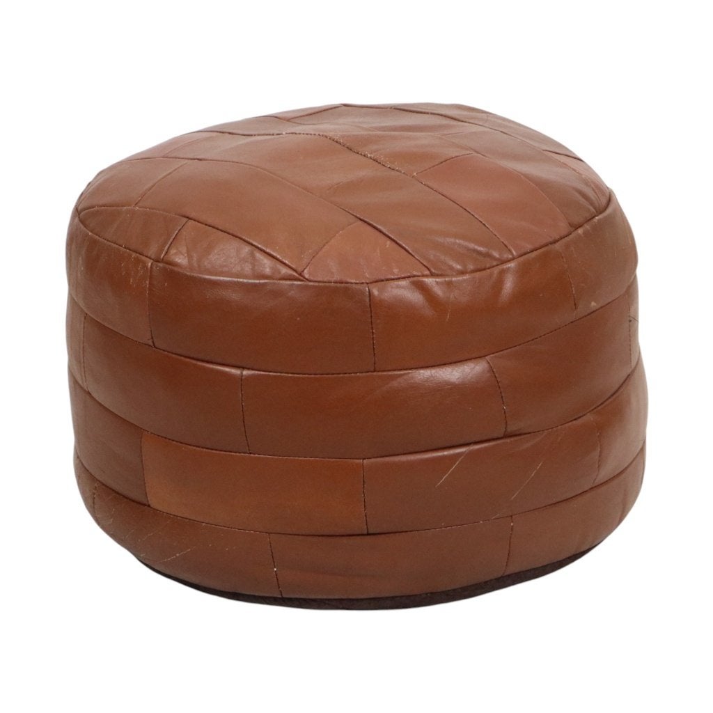 Vintage Ronde Bruine Poef Patchwork Lapjes Kunstleder, Overige materialen, Minder dan 50 cm, Gebruikt, Rond