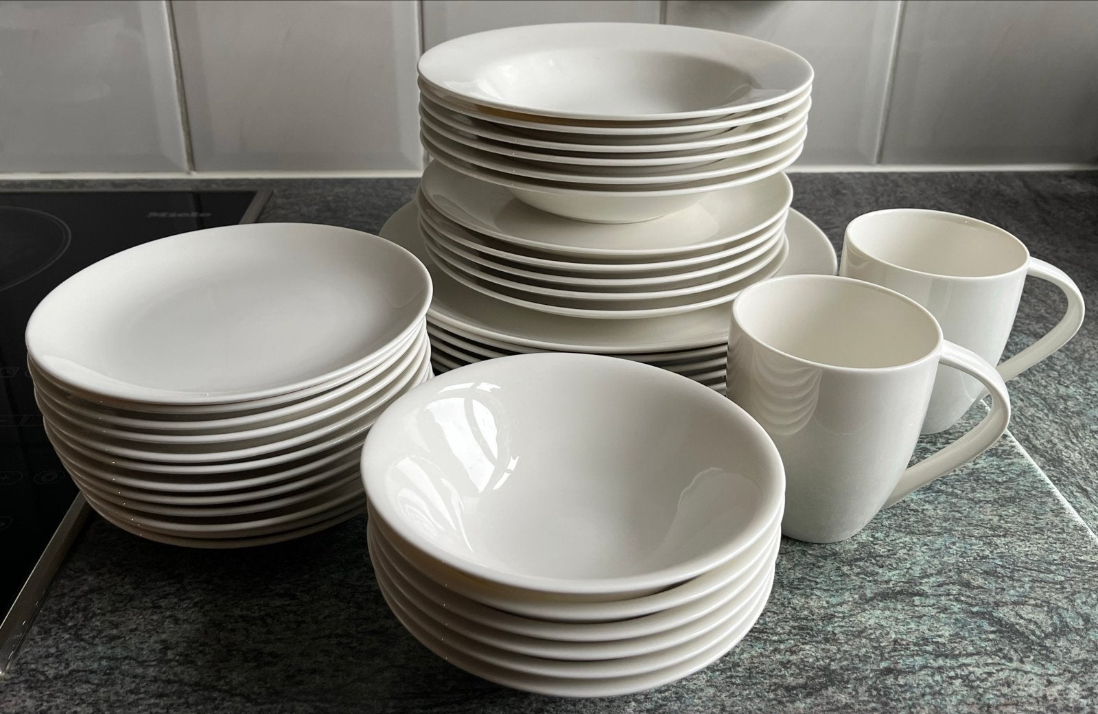 Vroom & Dreesmann Servies - 20 Delig - Wit, Ophalen, Gebruikt, Overige merken, Modern