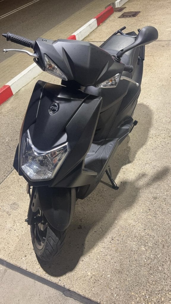 SYM Orbit III 2026 - 1460km - Bieden Mag!, Fietsen en Brommers, Ophalen, Maximaal 45 km/u, Zo goed als nieuw, Benzine