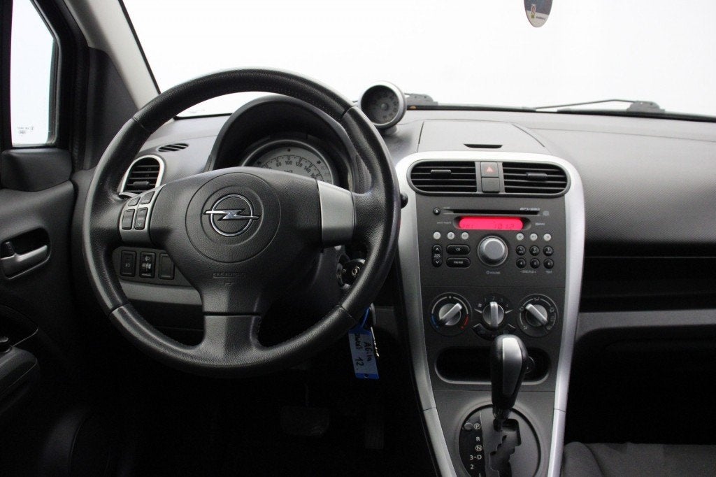 Opel AGILA 1.2 Enjoy 5 Deurs Automaat - Airco, Lichtmetalen, Elektrische ramen, 86 pk, 40 €/maand, 4 cilinders