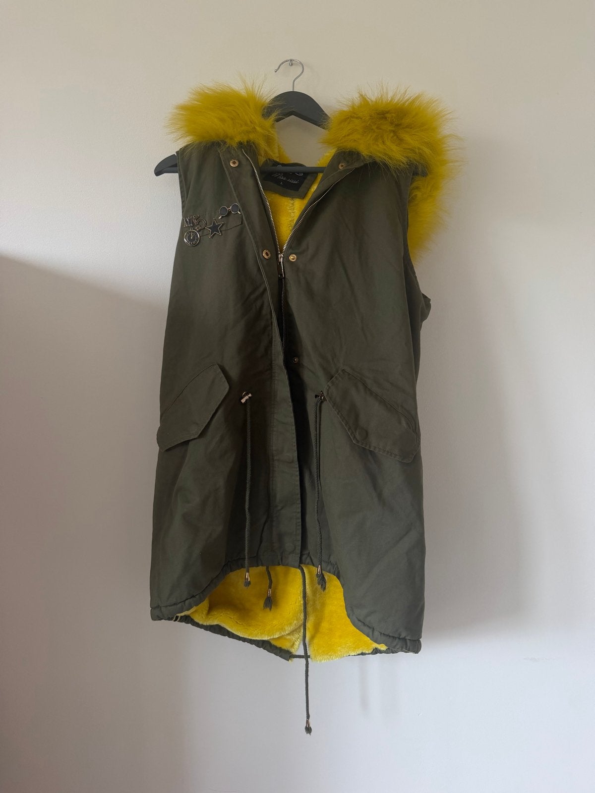 Miss Sissi bodywarmer met bont - Maat L, Ophalen of Verzenden, Zo goed als nieuw, Maat 42/44 (L), Groen
