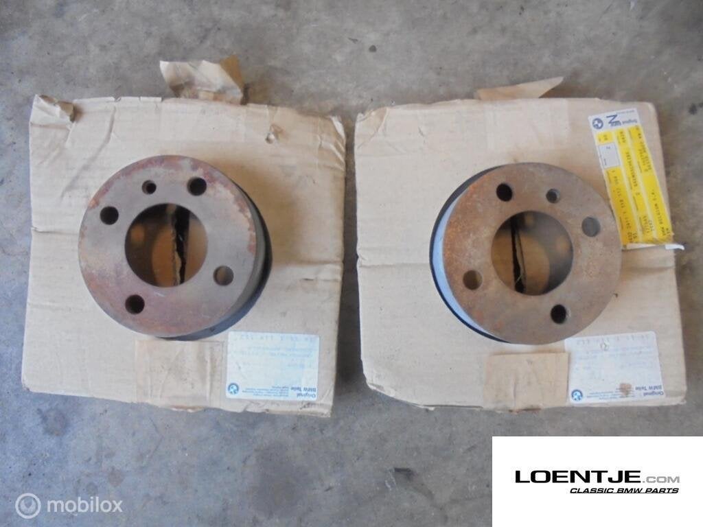 set nieuwe nos remschijven BMW e21 323i origineel bmw, Gebruikt, Ophalen of Verzenden, BMW, BMW