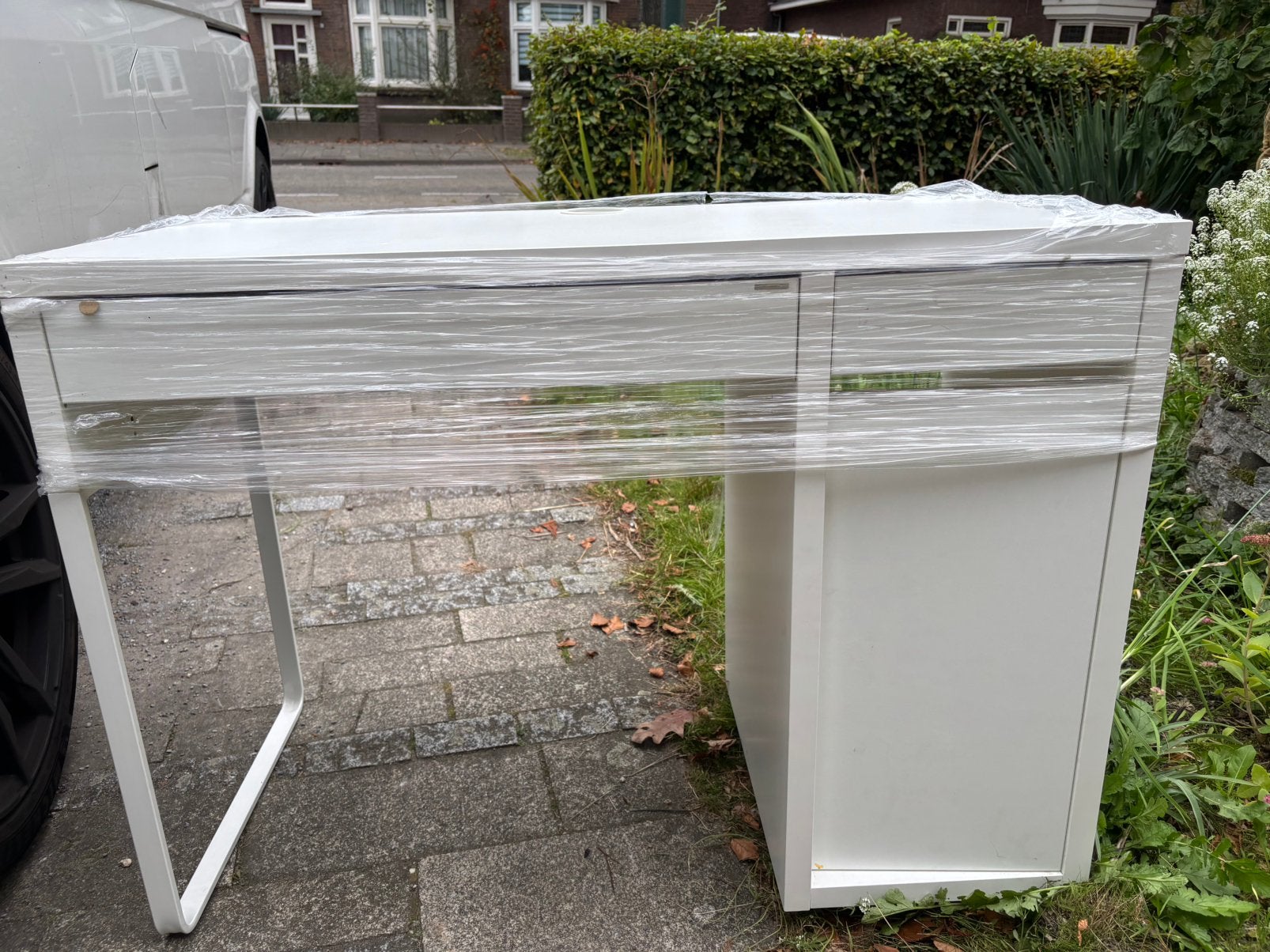 Gratis - bureau Mick Ikea, Ophalen, Zo goed als nieuw, Hout, Overige typen