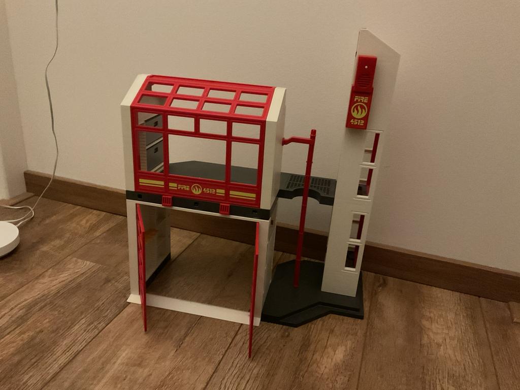 Playmobil brandweerkazerne, Kinderen en Baby's, Speelgoed | Playmobil, Ophalen, Zo goed als nieuw