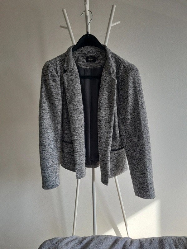 Grijze blazer ONLY, Maat 38/40 (M), Nieuw, Ophalen of Verzenden, Jasje
