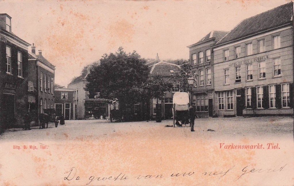Tiel - Varkensmarkt (met hondenkar?) gel. 1904, Ophalen of Verzenden, Voor 1920, Gelopen, Gelderland