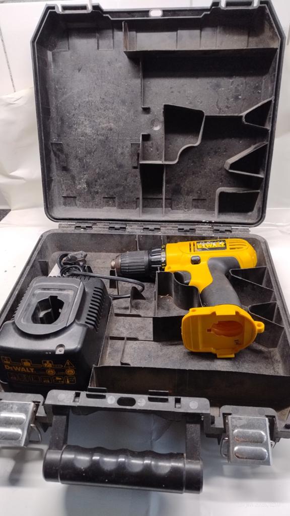 DeWalt DC756 12V Boor-/Schroefmachine met Oplader, Ophalen of Verzenden