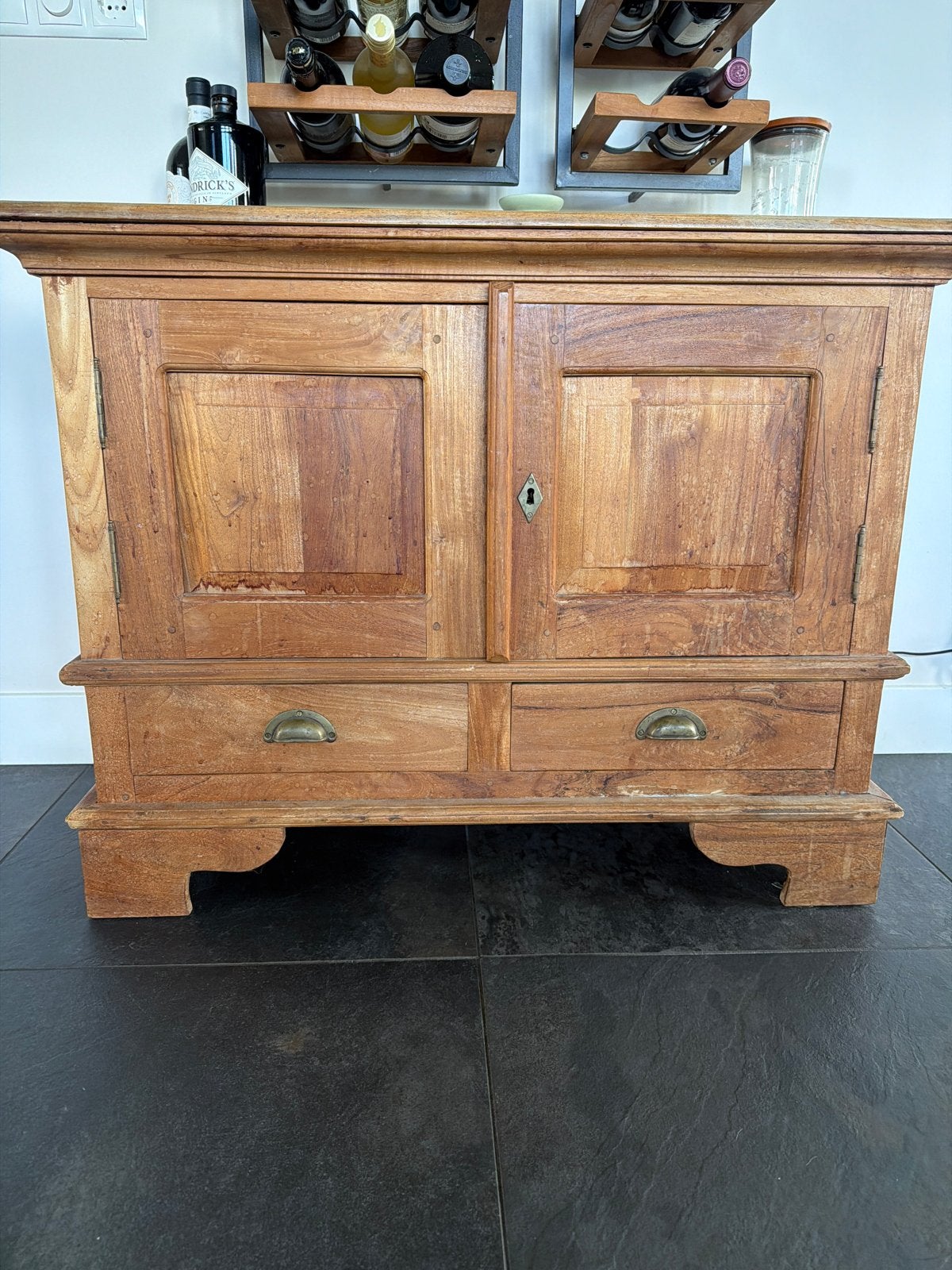 Massief houten dressoir met 2 deuren en 2 lades, Ophalen