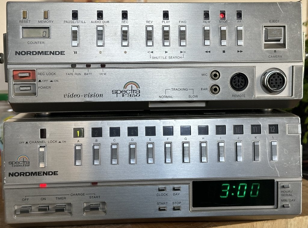 Nordmende spectra v350 en f350 vhs player/recorder vintage, Ophalen
