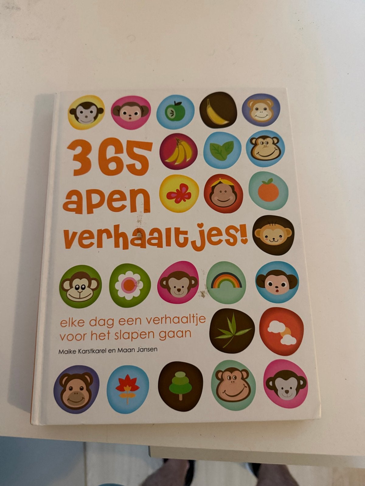 365 Apen Verhaaltjes - Elke dag een verhaaltje, Boeken, Kinderboeken | Baby's en Peuters, Ophalen of Verzenden, Gelezen