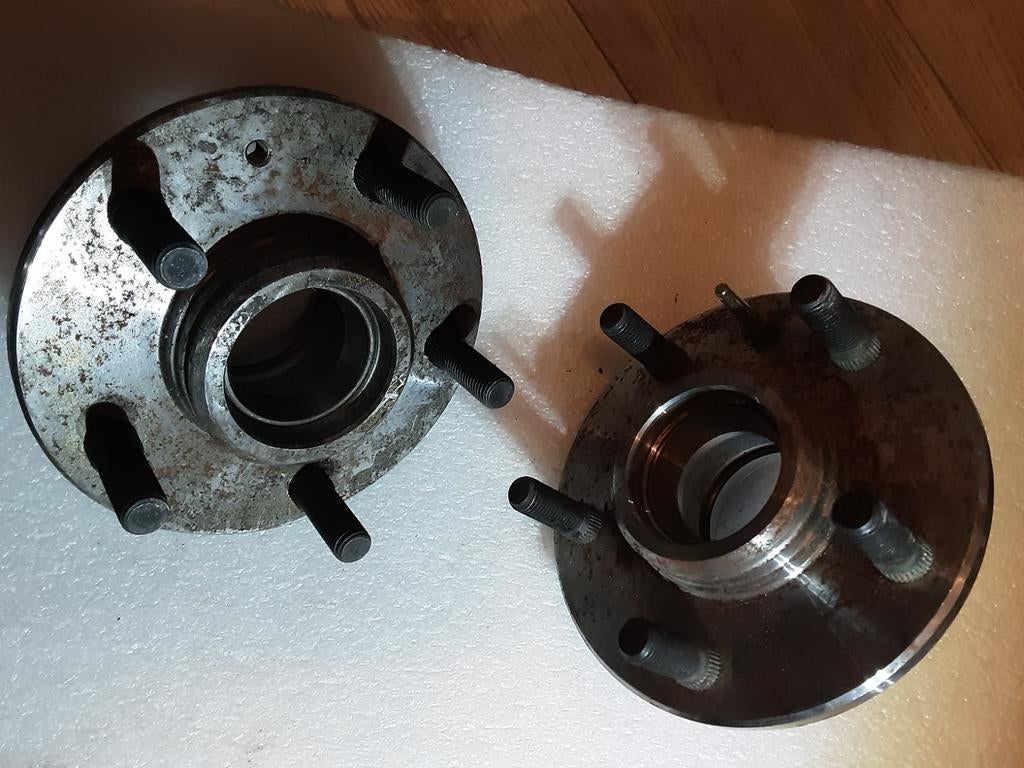 Volvo 740 /760/780voorwielnaaf per stuk €20, Ophalen of Verzenden