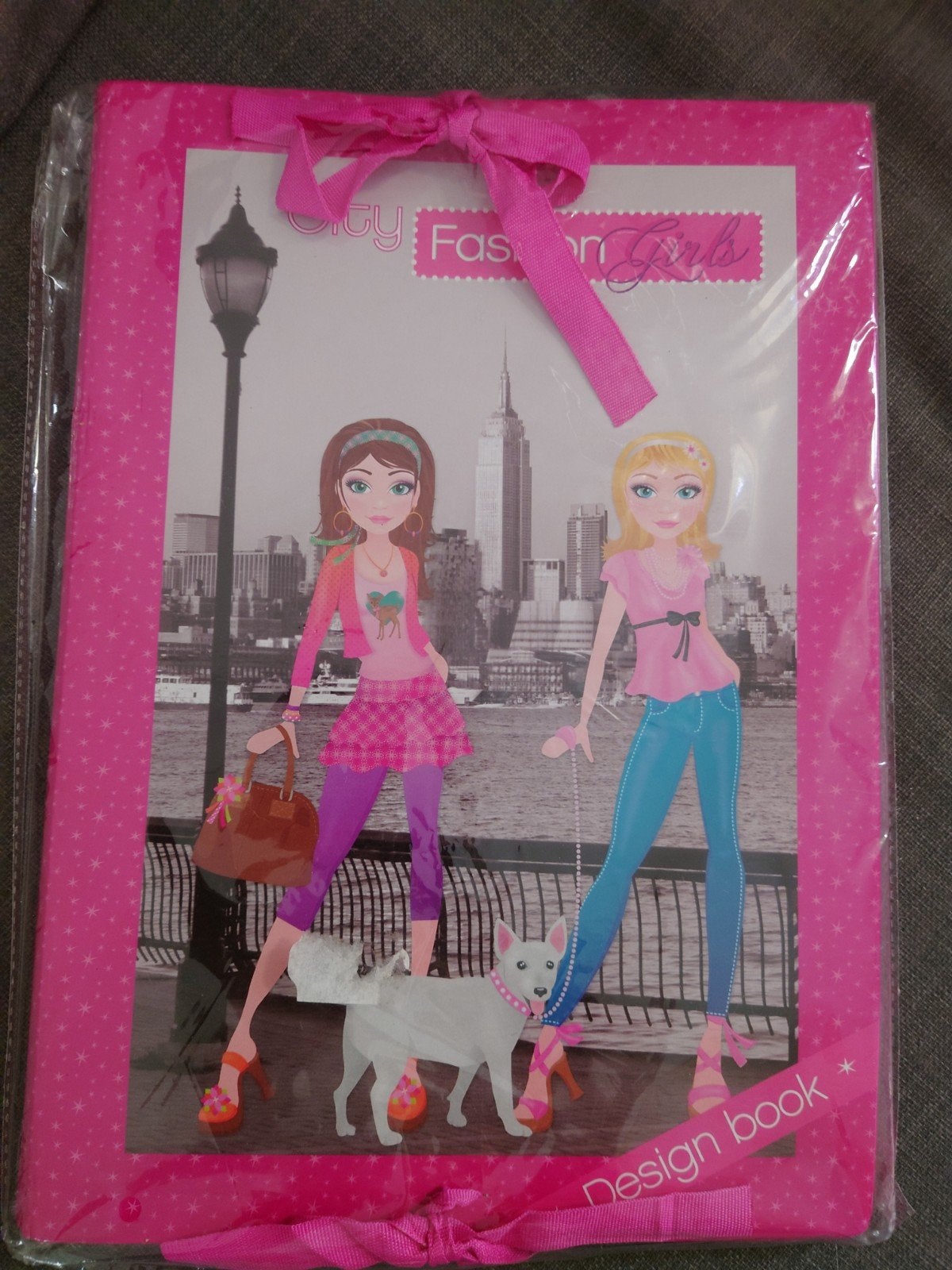 City Fashion Girls Designboek - Knutselset nieuw, Overige thema's, Nieuw, Meerkleurig, Ophalen of Verzenden