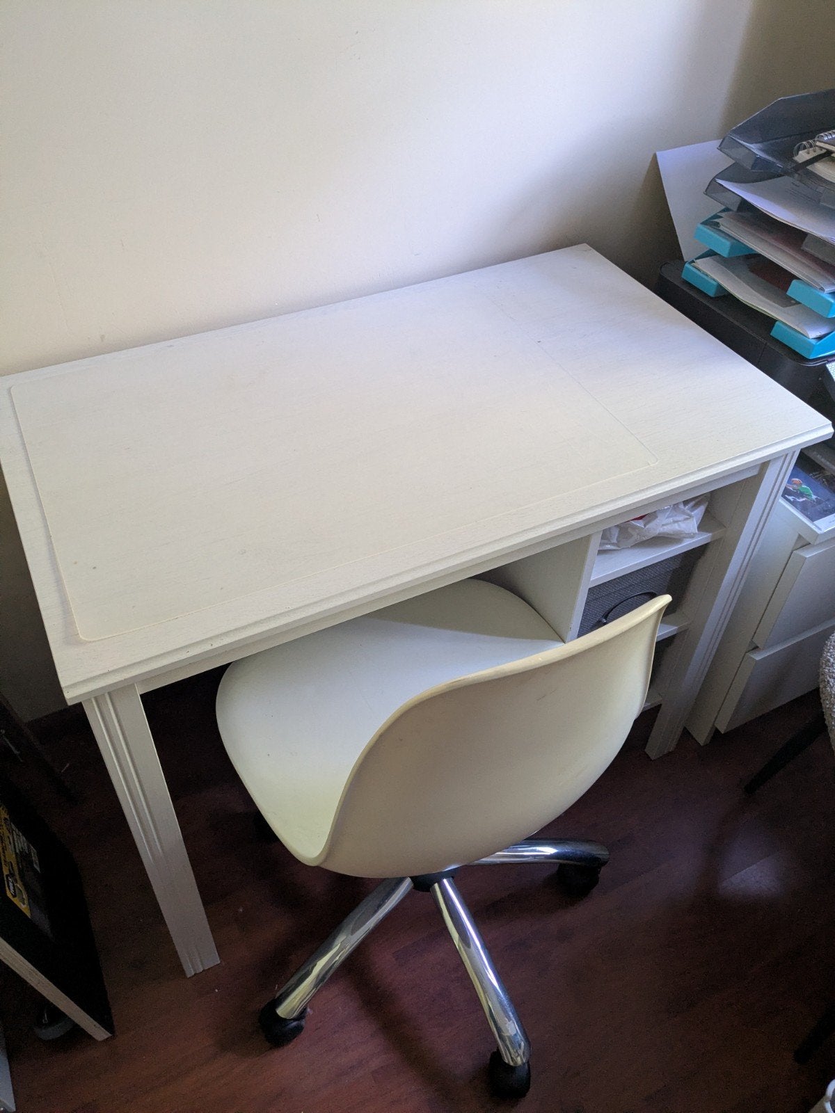 ZGAN wit bureau van Ikea, Huis en Inrichting, Bureaus, Zo goed als nieuw, Kinderbureau, IKEA, Hout, Ophalen