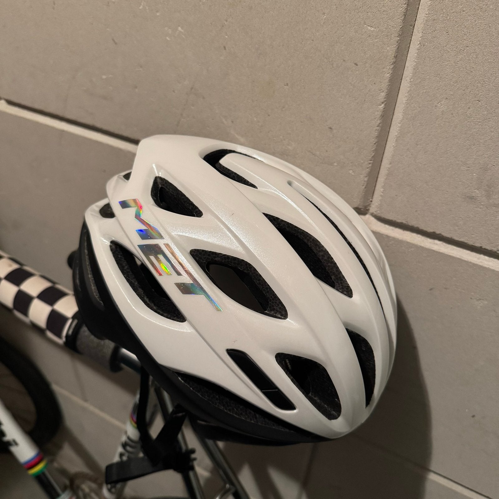 MET M139 MIPS Fietshelm (52-56 cm), Ophalen of Verzenden, Zo goed als nieuw, S, Heer of Dame
