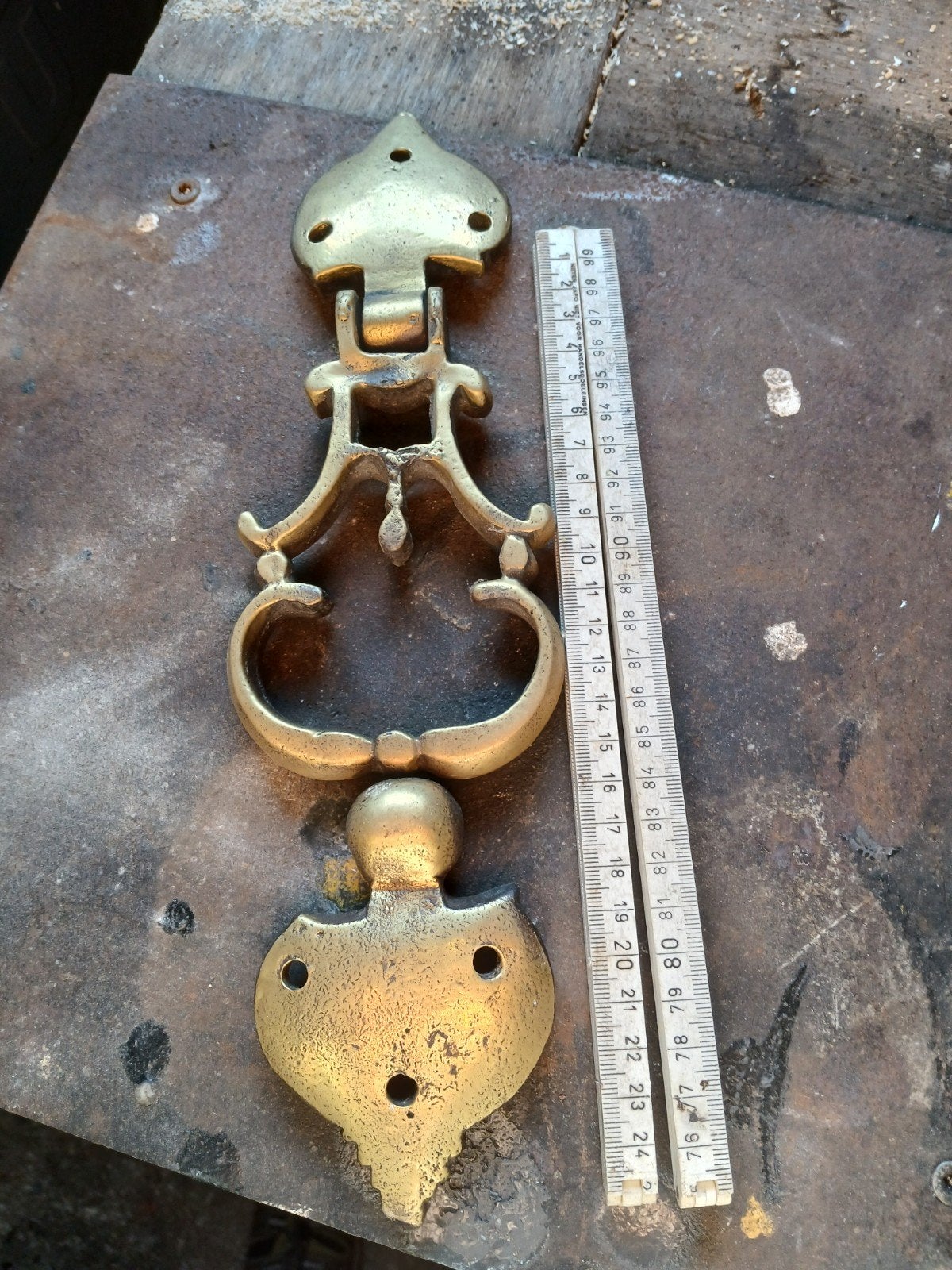 Antieke messing deurklopper, sierlijk design, Ophalen of Verzenden