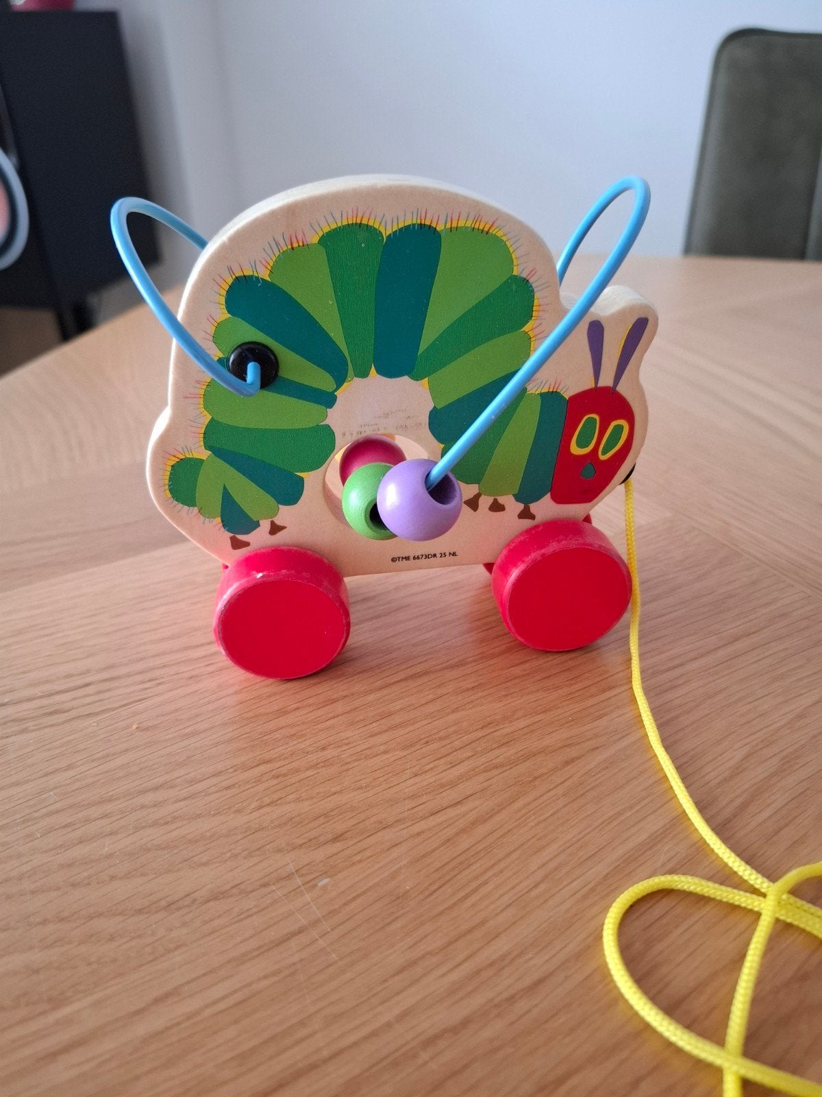 Rupsje nooitgenoeg, Ophalen