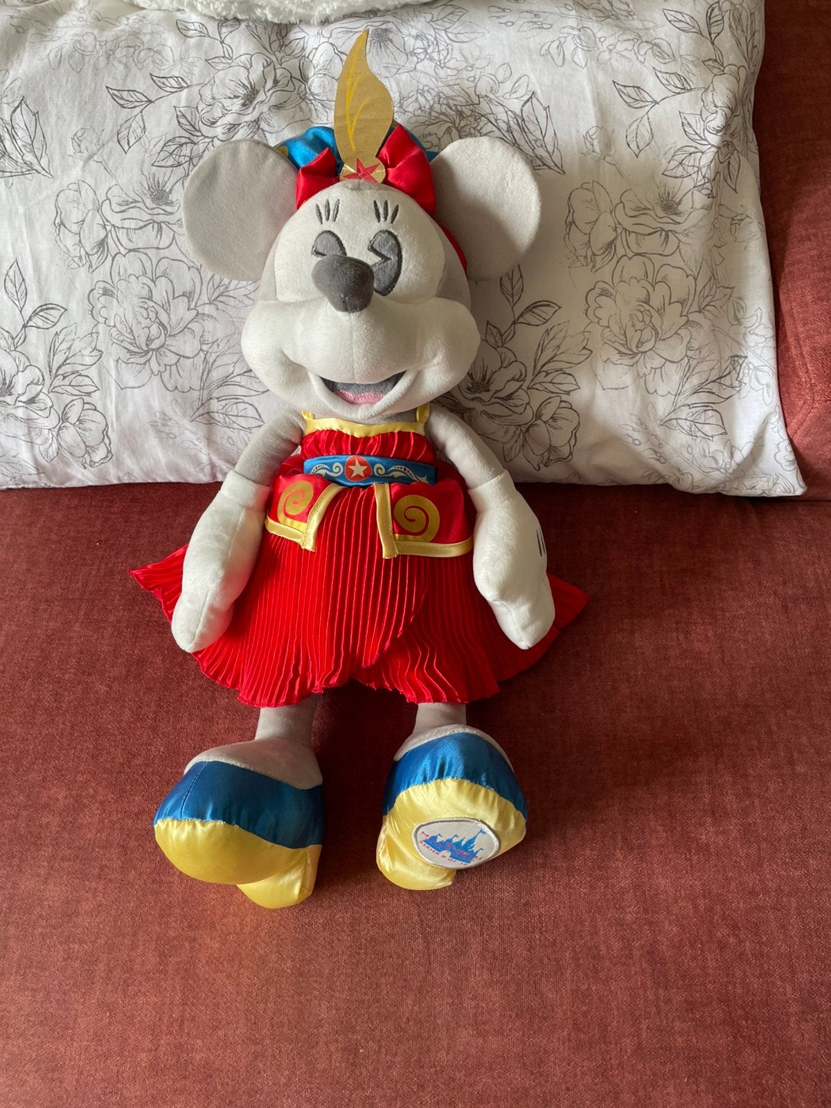 Minnie Mouse knuffel Limited Edition disney store, Ophalen of Verzenden, Mickey Mouse, Zo goed als nieuw, Overige typen
