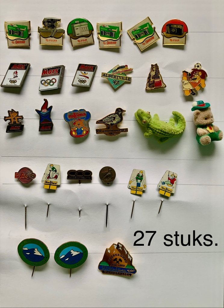 27 pins en speltjes nieuw en gebruikt., Verzamelen, Speldjes, Pins en Buttons, Ophalen of Verzenden, Zo goed als nieuw, Overige onderwerpen