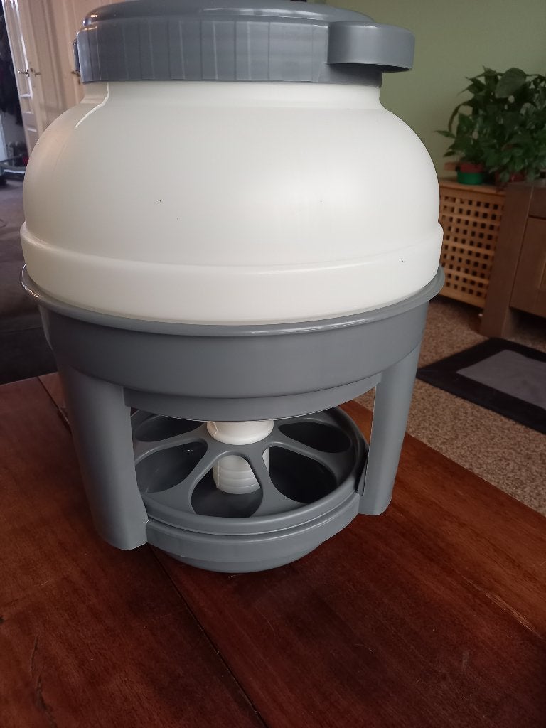 Voer silo, Ophalen, Nieuw, Drinken en Voederen