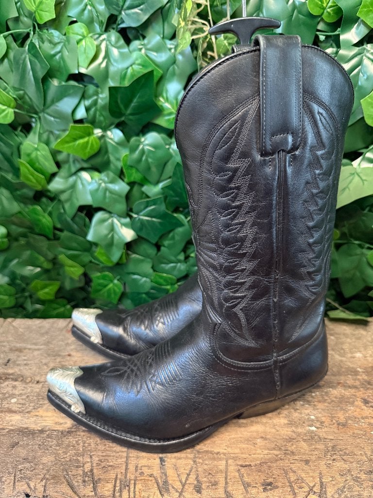 zo goed als nieuw prachtige laarzen van Sendra maat 41, Sendra, Zwart, Boots, Ophalen of Verzenden