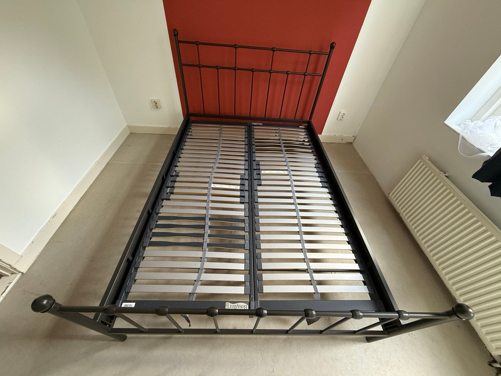 Tweepersoons metalen bedframe met lattenbodem, Huis en Inrichting, Slaapkamer | Bedden, Ophalen, Gebruikt, Zwart, Tweepersoons
