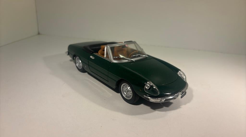 Alfa romeo 2000 spder 1971 metro 1.24