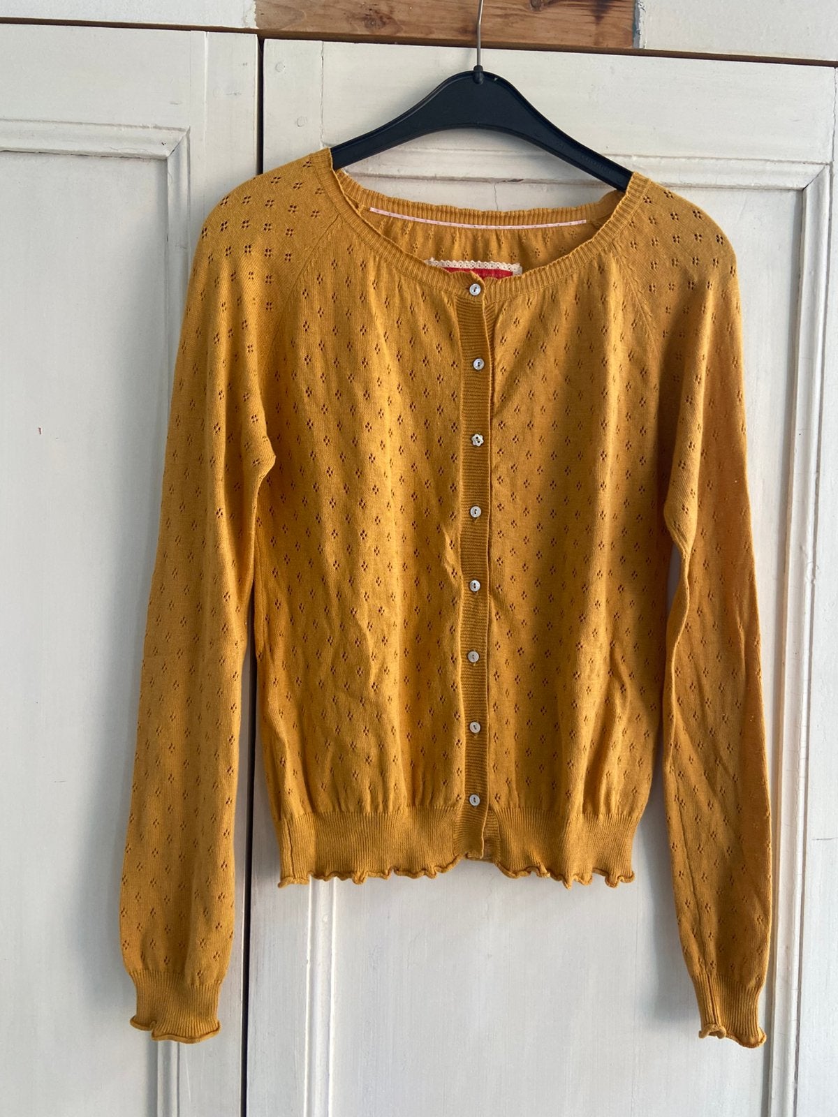Mooi nieuw okergeel bengh vestje maat 170/176, Kinderen en Baby's, Ophalen of Verzenden, Nieuw, Meisje, Trui of Vest