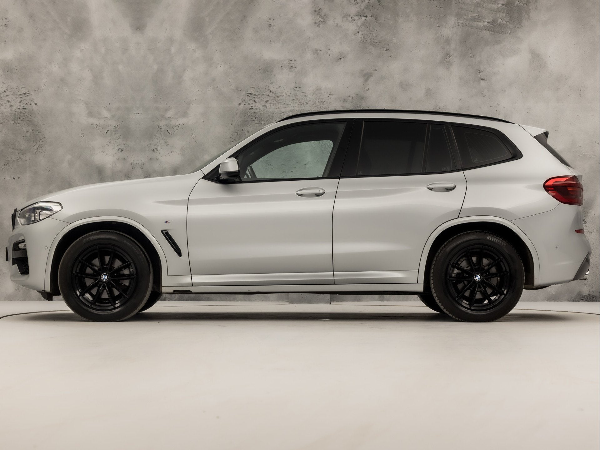 BMW X3 xDrive20i M Sport High Executive (PANORAMADAK, M PAKK, Automaat, Gebruikt, Euro 6, 4 cilinders