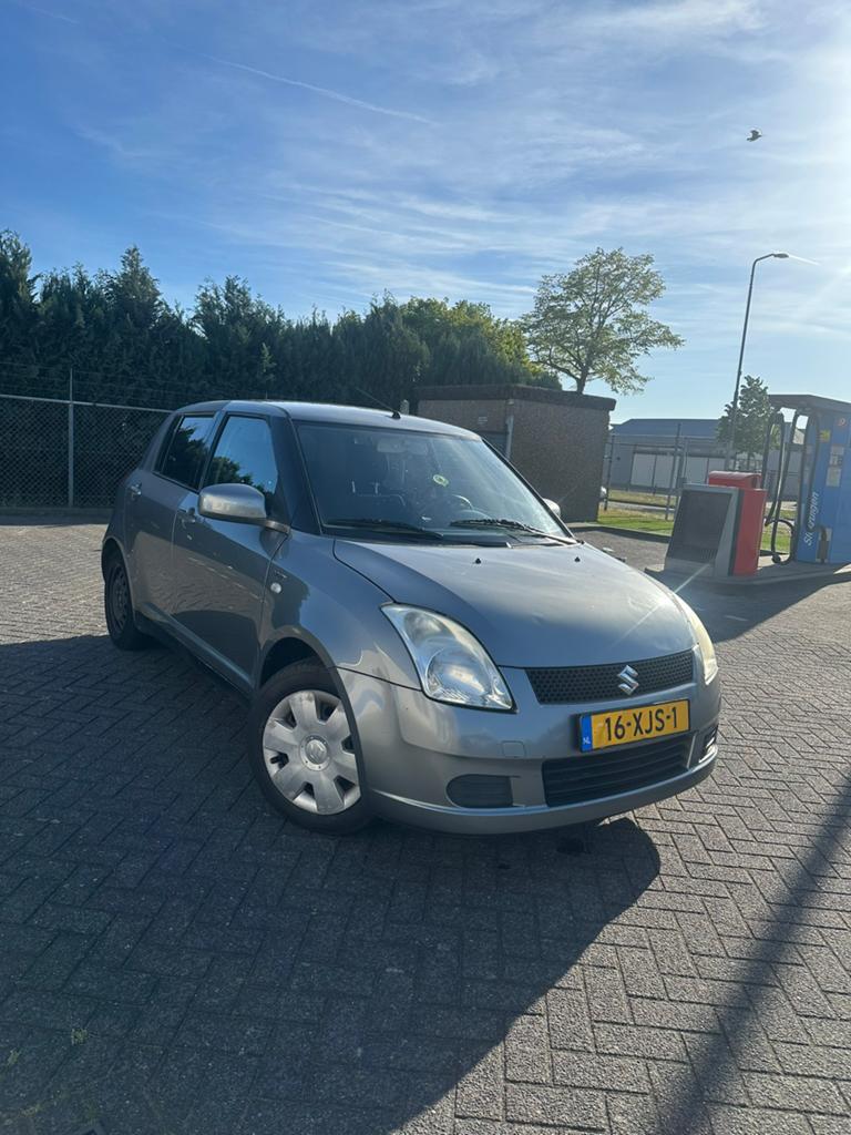 Suzuki Swift 1.3 5D 2005 Grijs apk 1 jaar geldig, Voorwielaandrijving, 40 €/maand, 965 kg, 400 kg