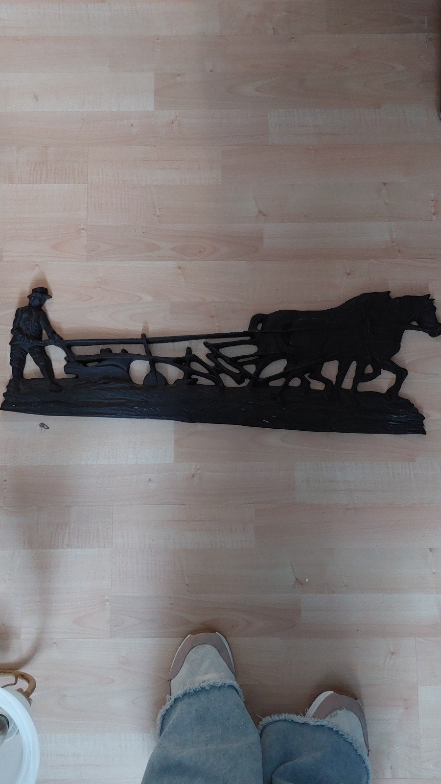 Decoratief gietijzeren wandornament: Boer met paarden, Ophalen of Verzenden