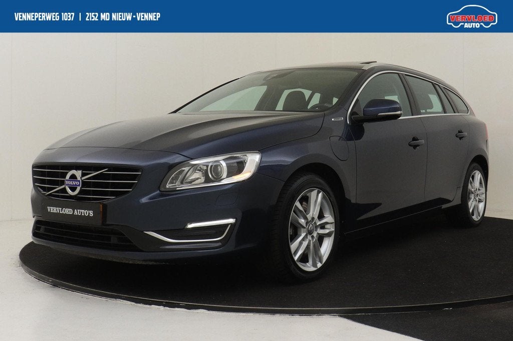 Volvo V60 D6 AWD PLUG-IN HYBRID SUMMUM -PANO.DAK|POWER-SEATS, Auto's, Volvo, Automaat, Blauw, 285 pk, Vierwielaandrijving