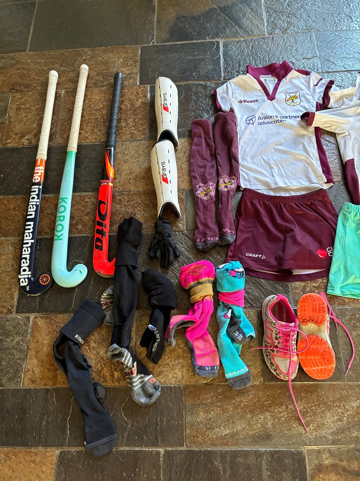 Hockey spullen meisjes (7-9 jaar) - HMHC Hattem, Sport en Fitness, Hockey, Ophalen, Gebruikt, Stick