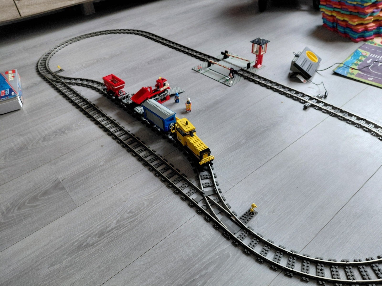 Lego System Treinset 4564 met extra spoorwegovergang 4539, Kinderen en Baby's, Inclusief instructies, Lego, Ophalen of Verzenden