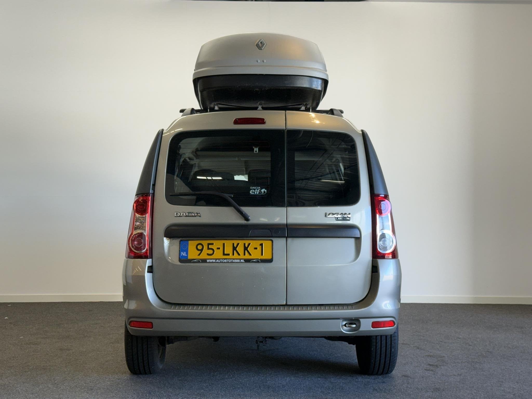 Dacia Logan MCV 1.6 Lauréate 7p. Airco! Dakkoffer!, Auto's, Stof, Gebruikt, 4 cilinders, 635 kg