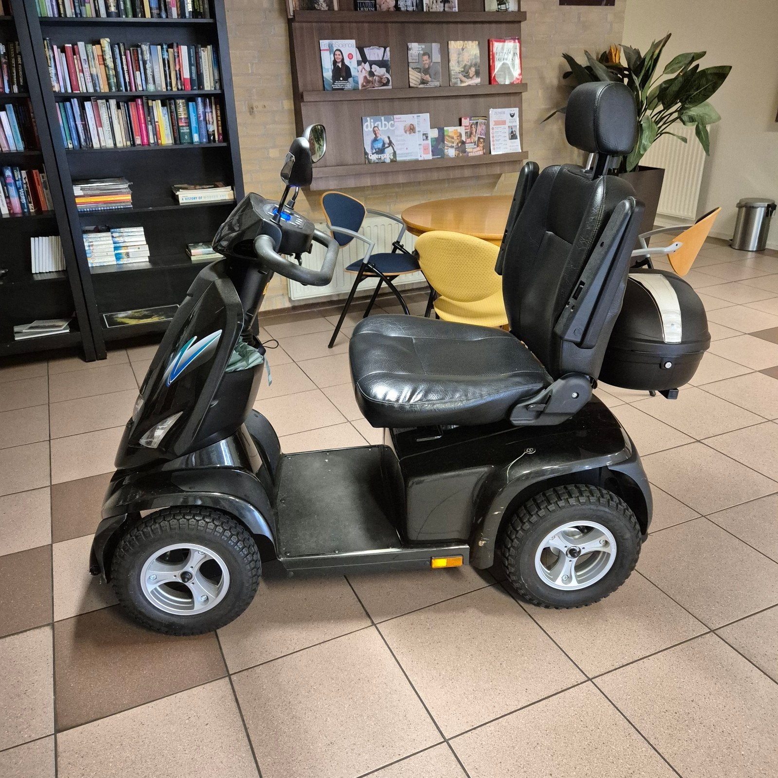 Mooie scootmobiel, Diversen, Ophalen, Drive, Zo goed als nieuw, 16 km/u of meer