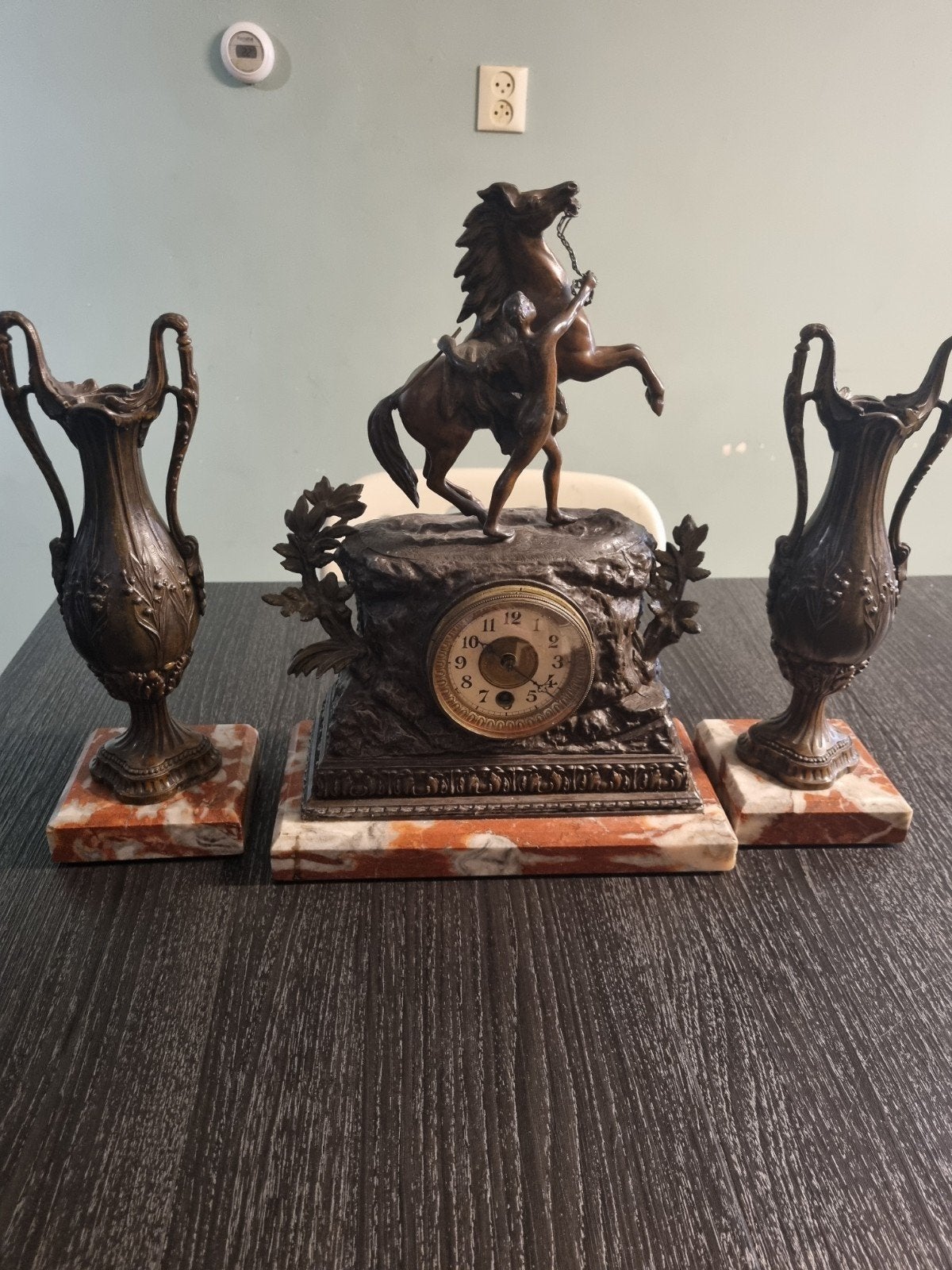 Antieke Bronzen Klok met Paard en Vazen - Marmeren Voet, Ophalen