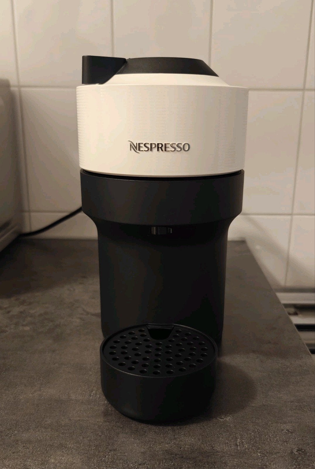 Nespresso Virtuo Pop koffiemachine, Ophalen of Verzenden, Zo goed als nieuw, Koffiemachine