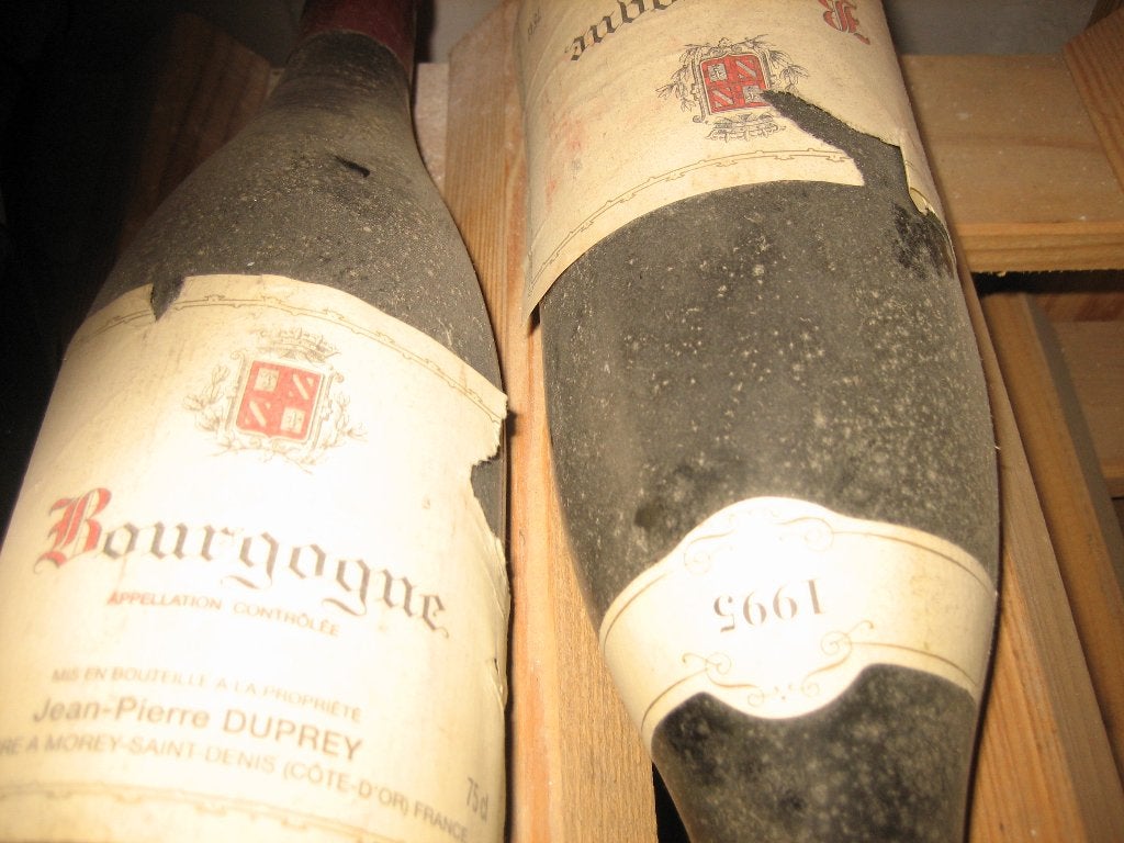 BOURGOGNE WIJN, Frankrijk, Ophalen of Verzenden, Zo goed als nieuw, Rode wijn