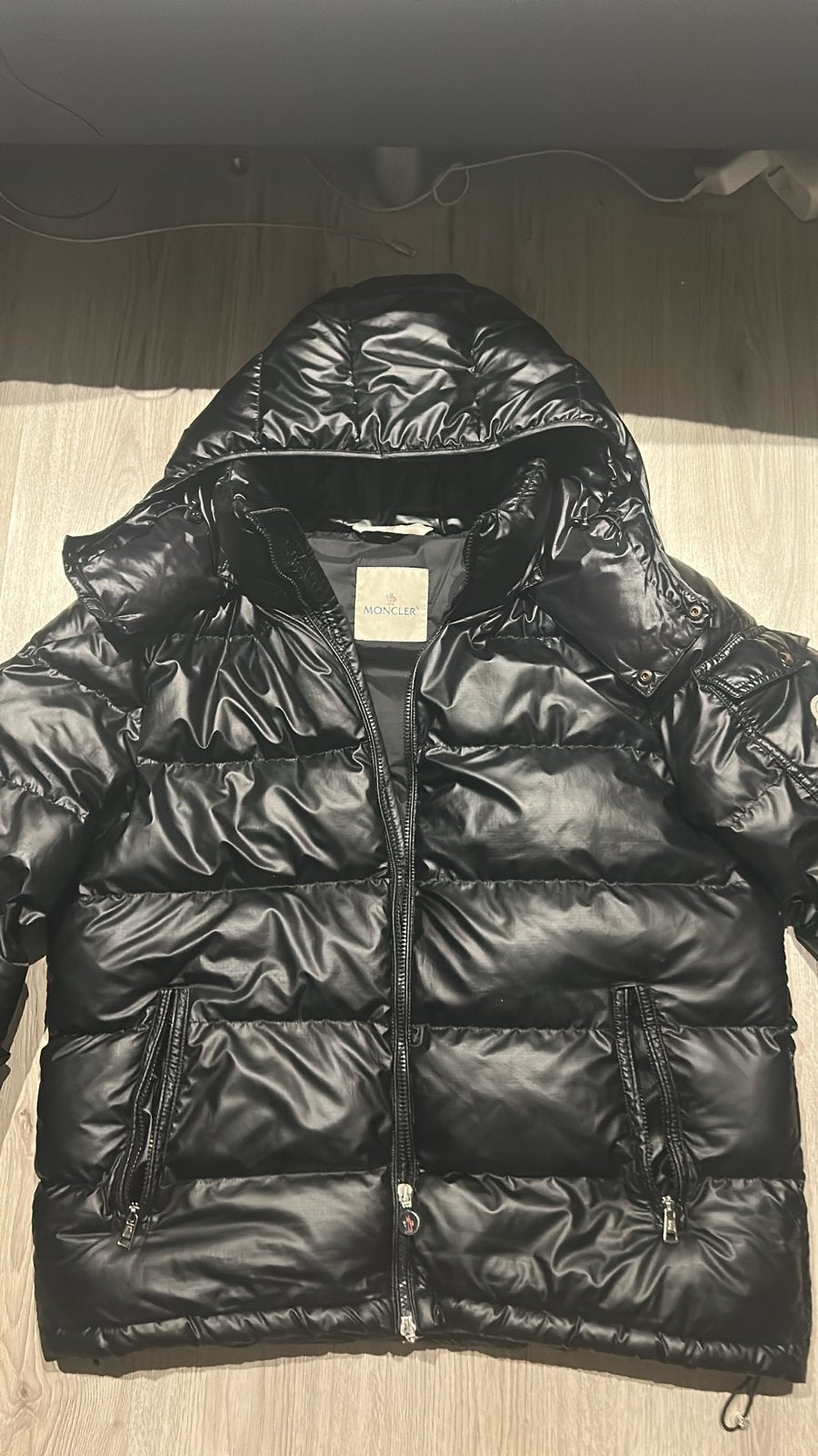 Moncler Maya Puffer Jas Zwart - Zo goed als nieuw, Ophalen of Verzenden, Zo goed als nieuw, Maat 52/54 (L), Zwart