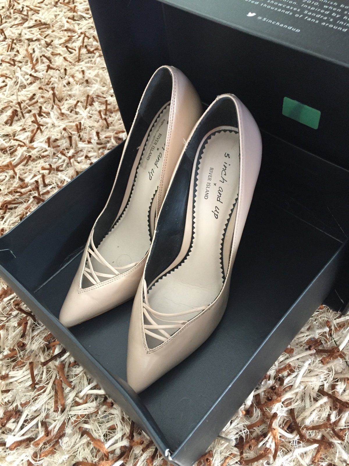 Te koop pumps van river island maat 39, Ophalen of Verzenden, Zo goed als nieuw