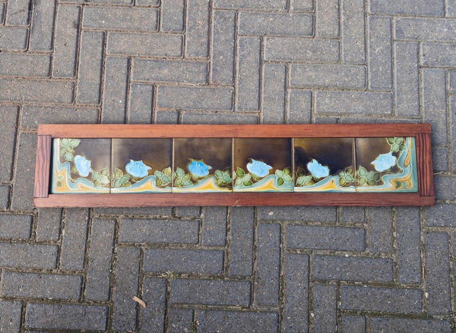 Henry Richards Art Nouveau Tegeltableau met Bloemen, Ophalen of Verzenden